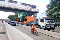 Truk Marak Nyangkut di JPO, DKI Perketat Pengawasan Muatan Truk