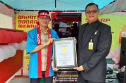 Lemari Es dan Mesin Cuci Sharp Indonesia Pecahkan Rekor Muri