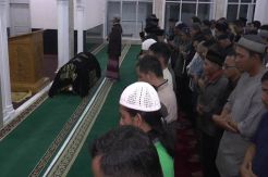 Santri Korban Penganiayaan Temannya Dimakamkan di Pemakaman Keluarga