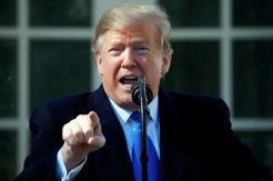16 Negara Bagian Gugat Deklarasi Darurat Nasional Trump