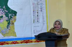 Bupati Kobar Nurhidayah...