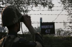 Lagi, Pakistan dan India Saling Tembak di Kashmir
