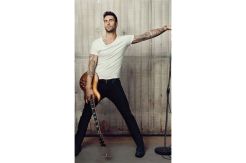 Adam Levine Masih Tetap...