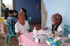 RS Sentosa Bekasi Siloam Gelar Pengobatan Gratis di Desa Mekar Sari