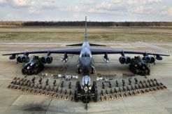Bomber B-52 AS Terbang di Pulau Sengketa Laut China Selatan