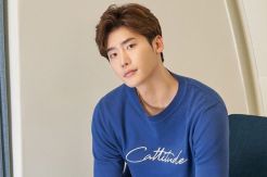 Lee Jong Suk Siap Jadi Pekerja Layanan Publik