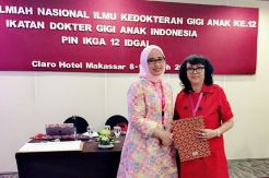 Ratna Octavian Perkenalkan...