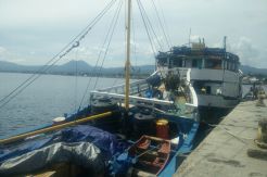 Lanal Maumere NTT Amankan 2 Kapal Layar Motor