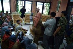 Pegawai RSUD Ciereng Subang Unjuk Rasa, Pelayanan Kesehatan Terganggu