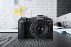 Datascrip Buka Pre-Order Canon EOS RP Mulai Harga Rp20 Juta
