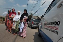 Gelar Bazar Murah, Kartini Perindo Bagikan 250 Paket Beras di Depok