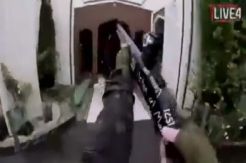 Senjata Teroris di Selandia Baru Mirip Senapan Serbu AR-15
