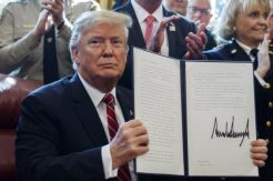 Trump Teken Veto Tolak Keputusan Kongres Akhiri Keadaan Darurat