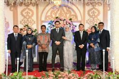 Ribuan Warga Hadiri Resepsi Pernikahan Putri Bupati Tapsel