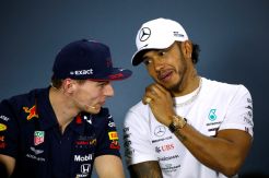 Hamilton Yakin Pertempuran Mercedes vs Ferrari Akan Tercipta