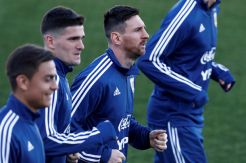 Legenda Argentina Cemaskan Kondisi Messi