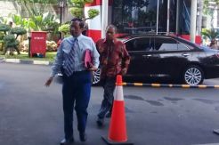 Sambangi KPK, Mahfud MD Ngaku Ingin Ngopi