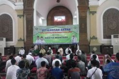 Gaji Dinaikkan Gubernur WH, Forum Honorer Pemprov Banten Gelar Istigosah