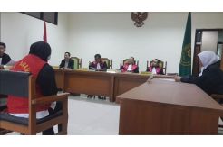 Divonis 5 Bulan Penjara Ratu Ubur-ubur Terlihat Sedih