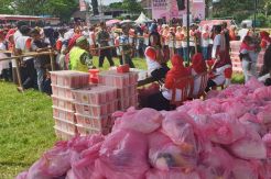 Teladani Gaya Jokowi, KSI Terus Berbagi kepada Masyarakat