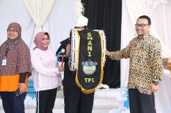 Rahma Buka Lomba Drumband dan Puisi di STISIPOL