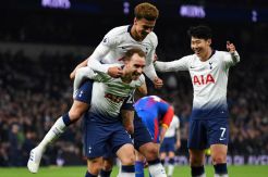 Laba Tottenham Bukukan Rekor Dunia