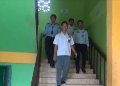 Narapidana Ikuti UN Berbasis Komputer dengan Dikawal Petugas Lapas