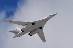 Jet-jet Tempur 3 Negara Pantau Patroli Sepasang Bomber Tu-160 Rusia