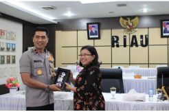 Jadi Korban Teroris, Keluarga Anggota Polda Riau dapat Kompensasi Rp125 Juta