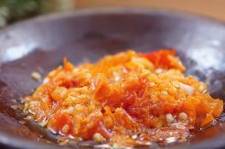 Lengkapi Makan Siang dengan Sambal Goang Buatan Sendiri