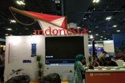 Kapal Phinisi Tampil Megah, Stan Kemenpar Berwibawa di Adex 2019