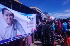 Paket Sembako Murah Perindo, Ludes Diserbu Warga Merangin
