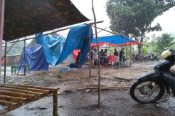 Hujan Disertai Angin Kencang Satu TPS Porak Poranda
