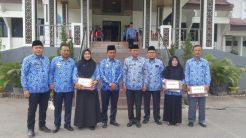 Wali Kota Palu Beri Penghargaan SD Terbaik