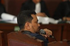 Sempat Percaya Pemukulan Ratna, Tompi Tawarkan Pengobatan Gratis