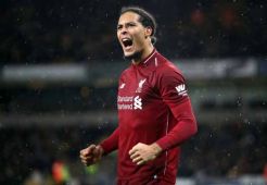 Bek Liverpool Dukung Manchester United Kalahkan The Citizens