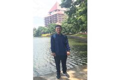 Kisah Anak Penyapu Jalanan Asal Riau Berhasil Masuk Fakultas Kedokteran UI