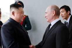Putin Terima Undangan Kim Jong-un untuk Sambangi Pyongyang