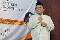 Para Santri Diharapkan Bisa Bersaing di Era Industri 4.0