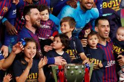 Barcelona Juara La Liga, Ernesto Valverde Bidik Treble