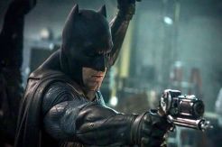 Warner Bros. Bakal Umumkan...