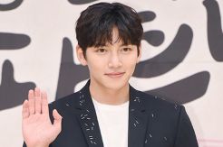 Ji Chang Wook Bintangi...