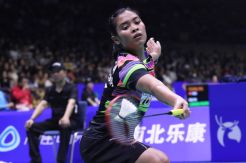 Sabetan Raket Gregoria Mariska Pulangkan Pemain China