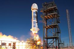 Blue Origin Sukses Uji...