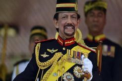 Brunei Tunda Penerapan...