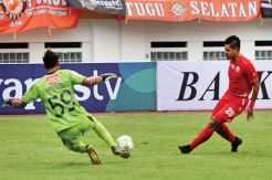 Marko Simic Kembali, Silvio Escobar di Ujung Tanduk