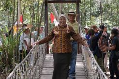 Bupati Kobar: Wisata Hutan Jurung Tiga, Wahana Rekreasi Sekaligus Edukasi