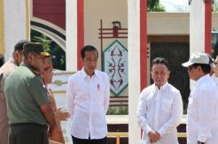 Presiden Joko Widodo Kunjungi Tugu Soekarno Palangka Raya