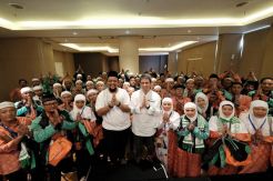 Grab Umrahkan 75 Mitra...