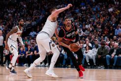 Bagi Enes Kanter, Ketatnya Jadwal NBA Bukan Penghalang Puasa